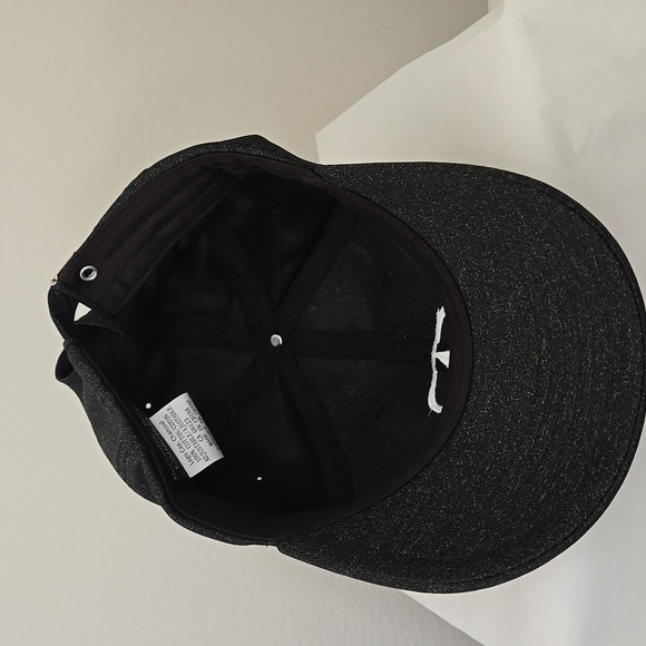 Mercedes Benz Hat - Picture 3 of 4